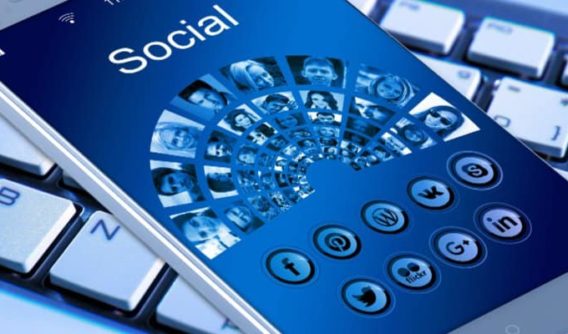The Importance of Selling Yourself Through Social Media